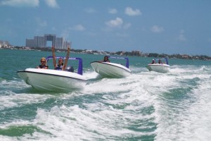 Drive a speed boat in Cancun